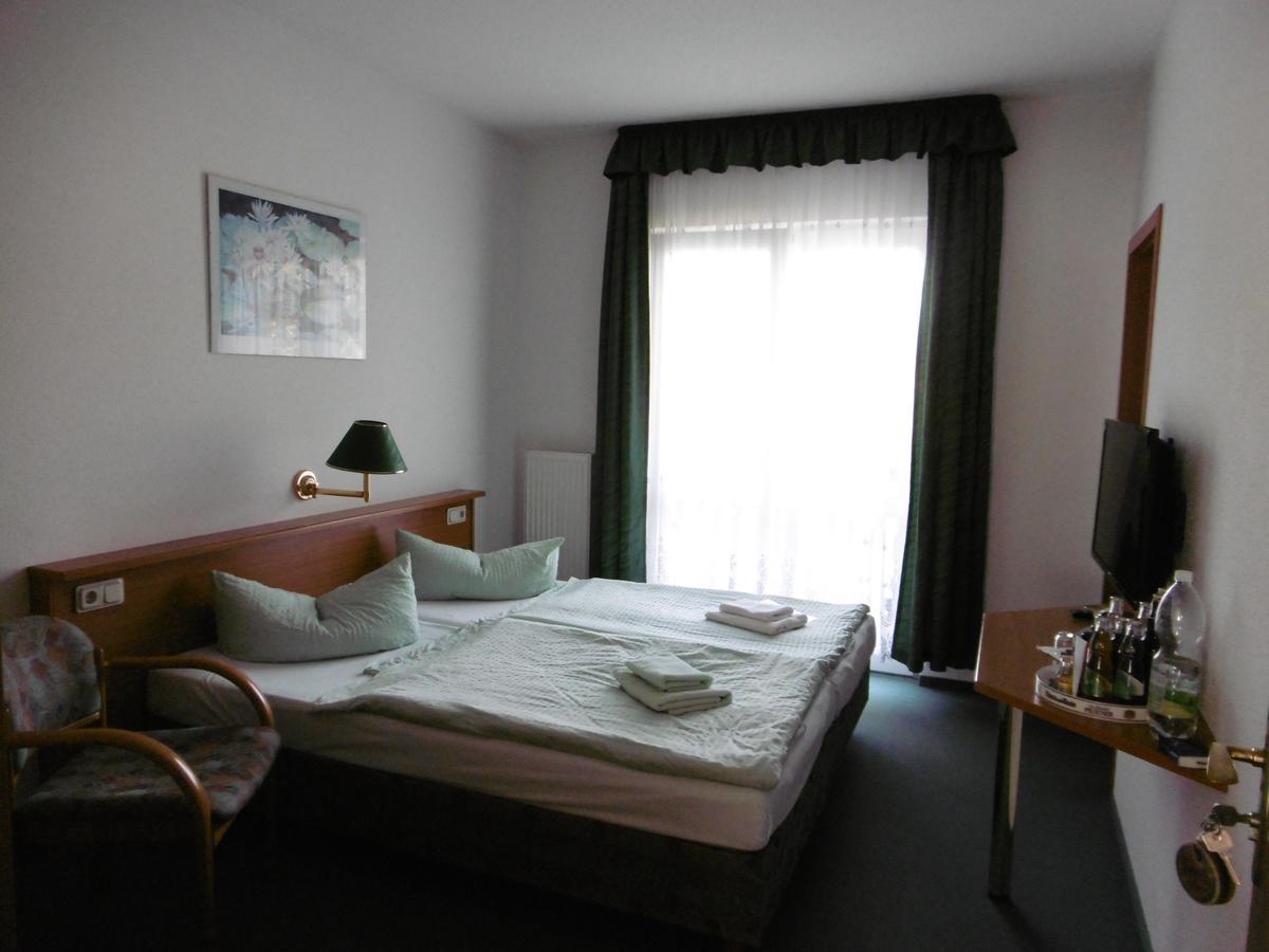 Hotel & Pension Assmann Hochkirch Екстериор снимка