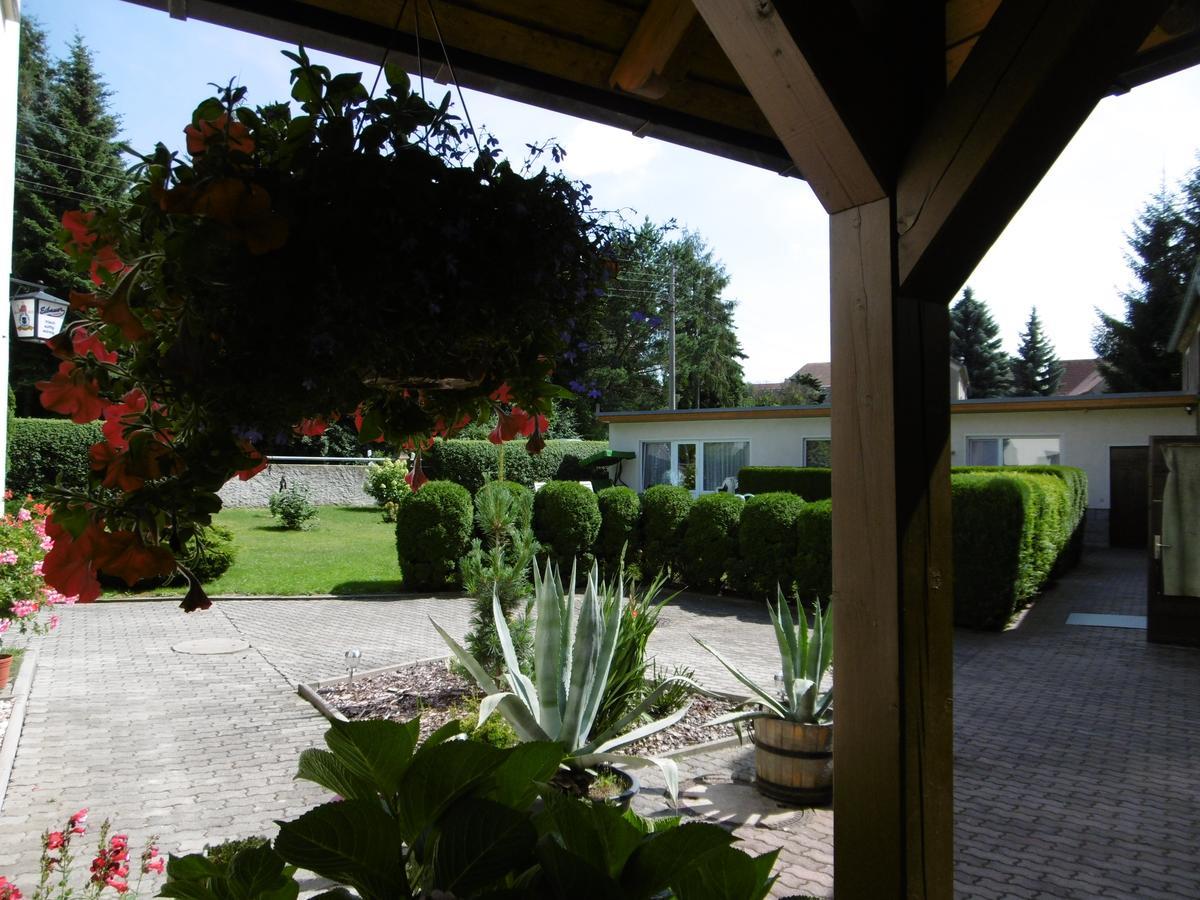 Hotel & Pension Assmann Hochkirch Екстериор снимка